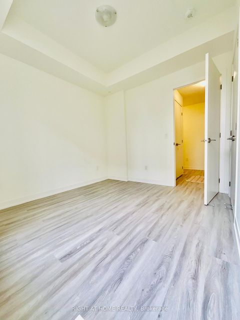 Photo 22 at 8 Steckley House Lane, Rural Richmond Hill, Richmond Hill