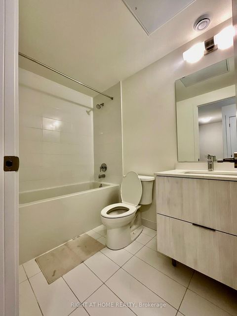 Photo 23 at 8 Steckley House Lane, Rural Richmond Hill, Richmond Hill