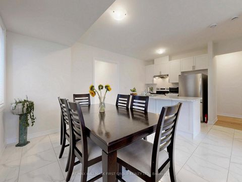 Photo 5 at 18 Ludlow Drive, Rural Barrie Southeast, Barrie