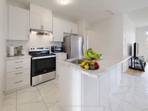 Photo 7 at 18 Ludlow Drive, Rural Barrie Southeast, Barrie