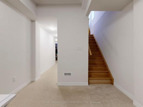 Photo 18 at 18 Ludlow Drive, Rural Barrie Southeast, Barrie