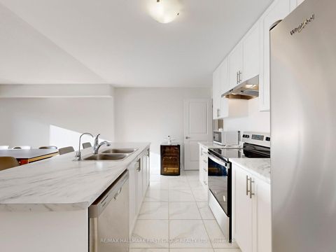 Photo 29 at 18 Ludlow Drive, Rural Barrie Southeast, Barrie