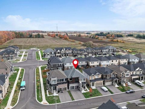 Photo 45 at 18 Ludlow Drive, Rural Barrie Southeast, Barrie