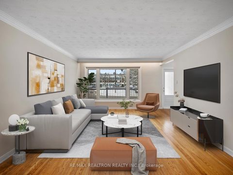 Photo 5 at 337 Wilmington Avenue, Bathurst Manor, Toronto