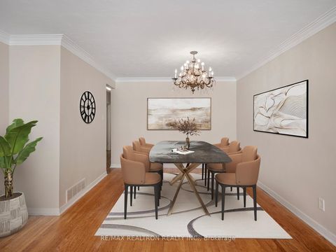 Photo 6 at 337 Wilmington Avenue, Bathurst Manor, Toronto