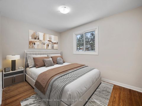 Photo 16 at 337 Wilmington Avenue, Bathurst Manor, Toronto