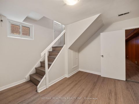 Photo 21 at 337 Wilmington Avenue, Bathurst Manor, Toronto