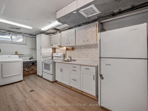 Photo 26 at 337 Wilmington Avenue, Bathurst Manor, Toronto