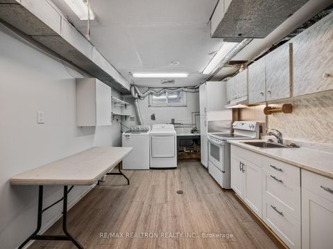 Photo 27 at 337 Wilmington Avenue, Bathurst Manor, Toronto