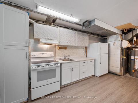 Photo 28 at 337 Wilmington Avenue, Bathurst Manor, Toronto