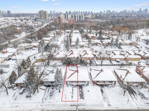 Photo 40 at 337 Wilmington Avenue, Bathurst Manor, Toronto