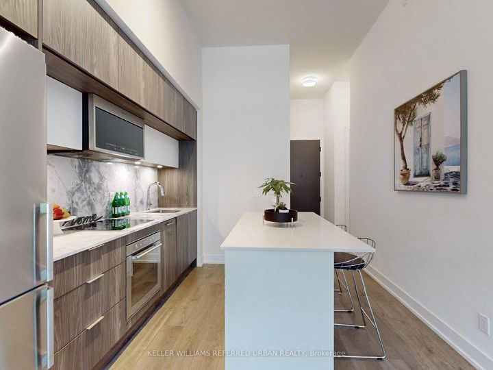 Photo 3 at 239 - 25 Adra Grado Way, Bayview Village, Toronto