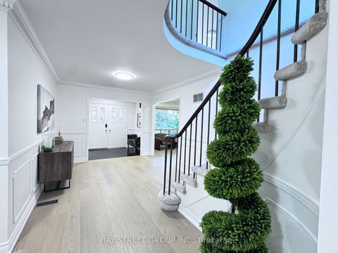 Photo 4 at 37 Abbeywood Trail, Don Mills, Toronto