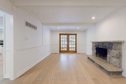 Photo 13 at 37 Abbeywood Trail, Don Mills, Toronto