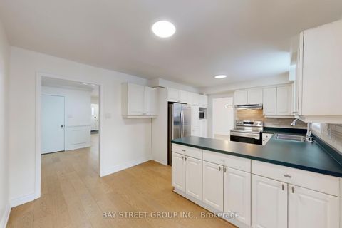 Photo 18 at 37 Abbeywood Trail, Don Mills, Toronto