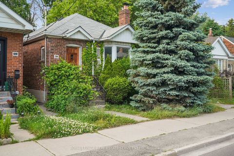 Photo 1 at 326 Lawrence Avenue W, Nortown, Toronto