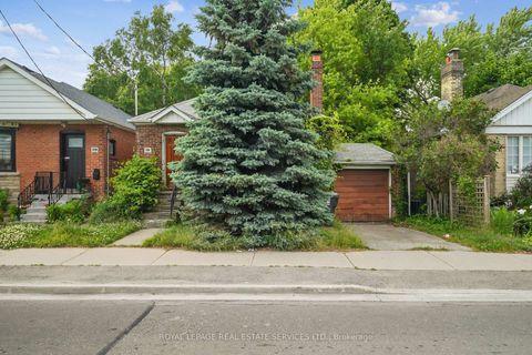 Photo 2 at 326 Lawrence Avenue W, Nortown, Toronto