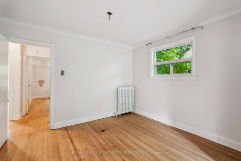 Photo 6 at 326 Lawrence Avenue W, Nortown, Toronto