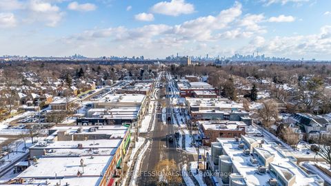 Photo 44 at 3 Lynngrove Avenue, Kingsway South, Toronto