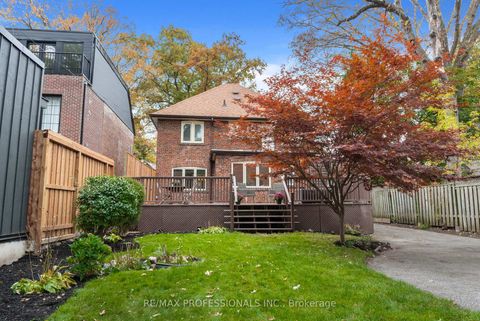 Photo 45 at 3 Lynngrove Avenue, Kingsway South, Toronto