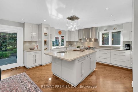 Photo 9 at 43 Edenvale Crescent, Humber Valley, Toronto