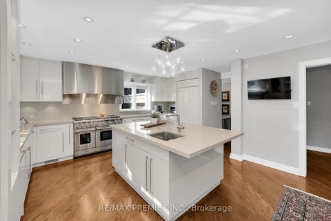 Photo 10 at 43 Edenvale Crescent, Humber Valley, Toronto