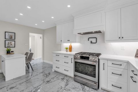 Photo 11 at 200 Lake Promenade, Long Branch, Toronto