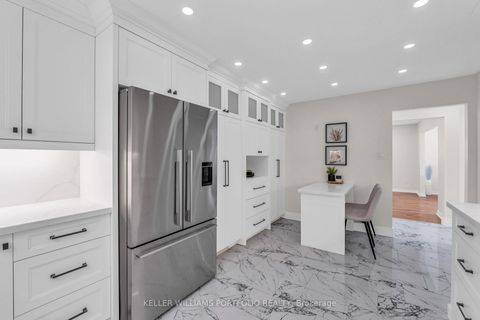 Photo 12 at 200 Lake Promenade, Long Branch, Toronto