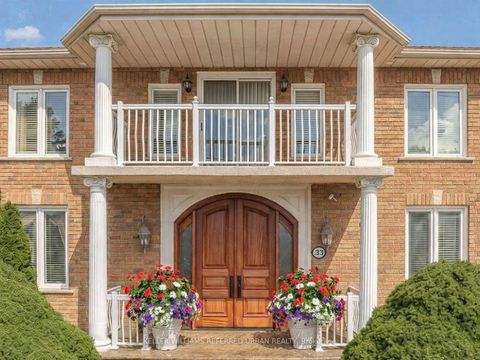 Photo 2 at 33 Redberry Parkway, Maple Leaf, Toronto