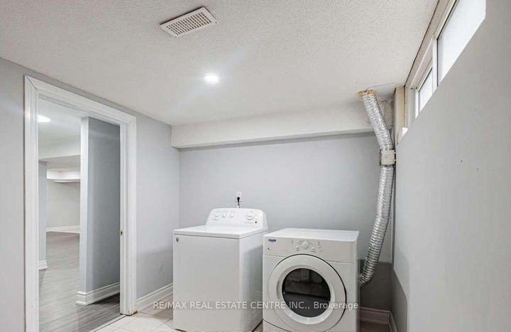 Photo 10 at 2 Milner Road, Brampton East, Brampton