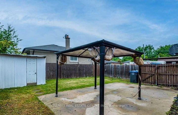 Photo 18 at 2 Milner Road, Brampton East, Brampton