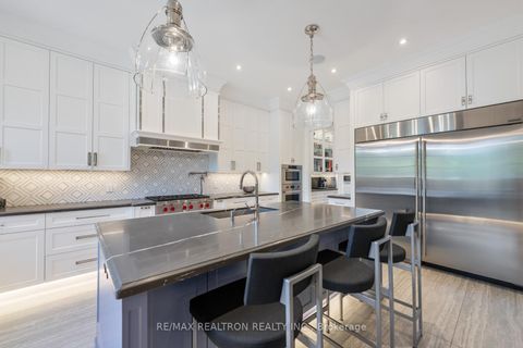 Photo 9 at 20 Sunbeam Avenue, Clanton Park, Toronto