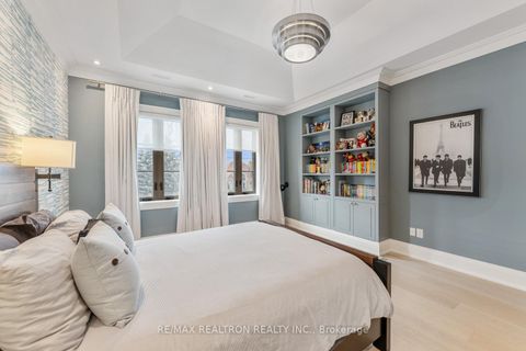 Photo 21 at 20 Sunbeam Avenue, Clanton Park, Toronto