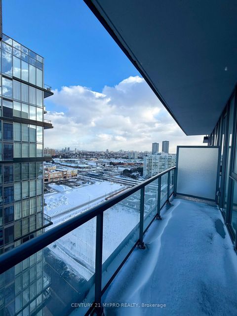 Photo 13 at 1605 - 10 Gatineau Drive, Beverley Glen, Vaughan