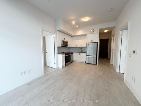 Photo 18 at 1605 - 10 Gatineau Drive, Beverley Glen, Vaughan