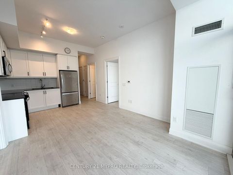 Photo 20 at 1605 - 10 Gatineau Drive, Beverley Glen, Vaughan