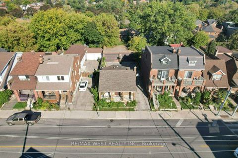 Photo 5 at 225 Oakwood Avenue, Oakwood Village, Toronto