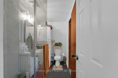 Photo 15 at 225 Oakwood Avenue, Oakwood Village, Toronto