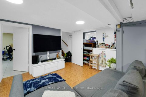 Photo 24 at 225 Oakwood Avenue, Oakwood Village, Toronto