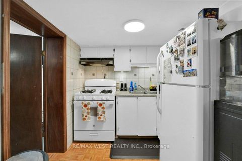 Photo 26 at 225 Oakwood Avenue, Oakwood Village, Toronto