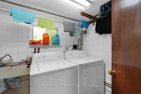 Photo 28 at 225 Oakwood Avenue, Oakwood Village, Toronto