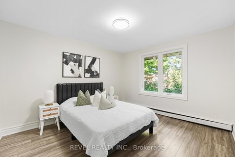 Photo 19 at 63 Crosland Drive, Maryvale, Toronto