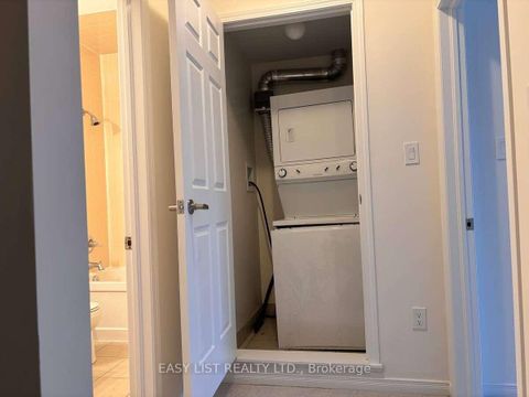 Photo 18 at 12 - 25 Coneflower Crescent, Branson, Toronto