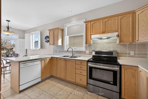 Photo 9 at 13 Willard Hunt Court, Schomberg, King