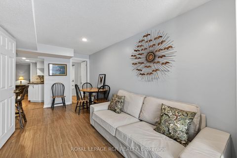 Photo 31 at 13 Willard Hunt Court, Schomberg, King