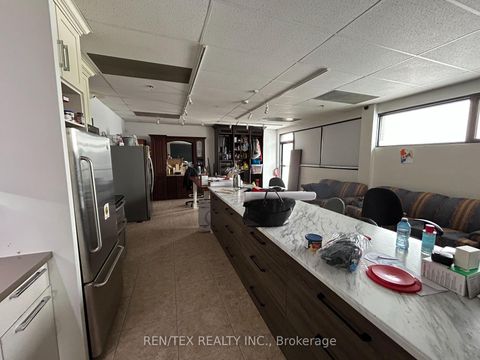 Photo 2 at 290 Eddystone Avenue, Jane Heights, Toronto