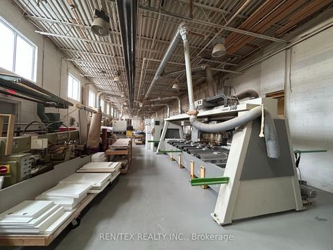 Photo 4 at 290 Eddystone Avenue, Jane Heights, Toronto