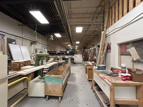 Photo 5 at 290 Eddystone Avenue, Jane Heights, Toronto