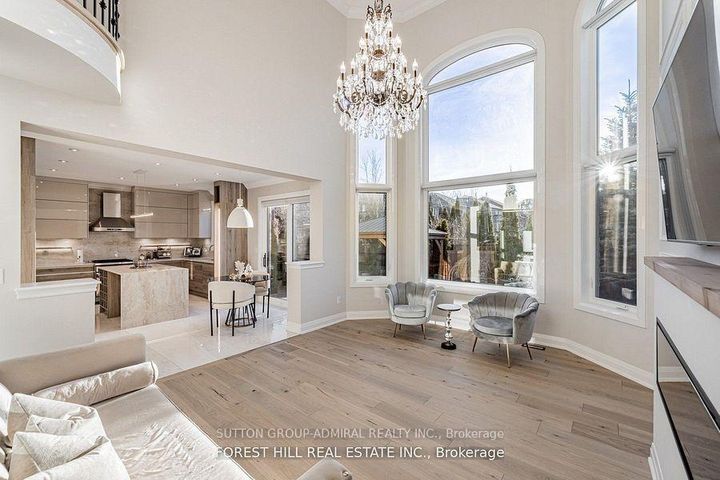 Photo 6 at 18 William Bowes Boulevard, Patterson, Vaughan