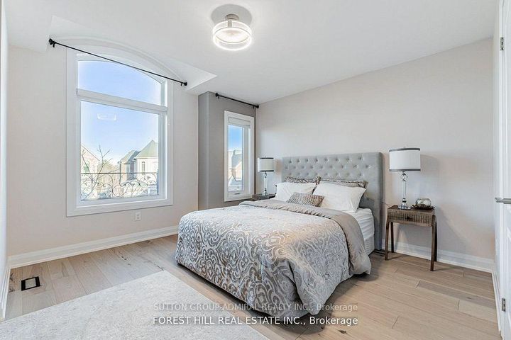 Photo 19 at 18 William Bowes Boulevard, Patterson, Vaughan